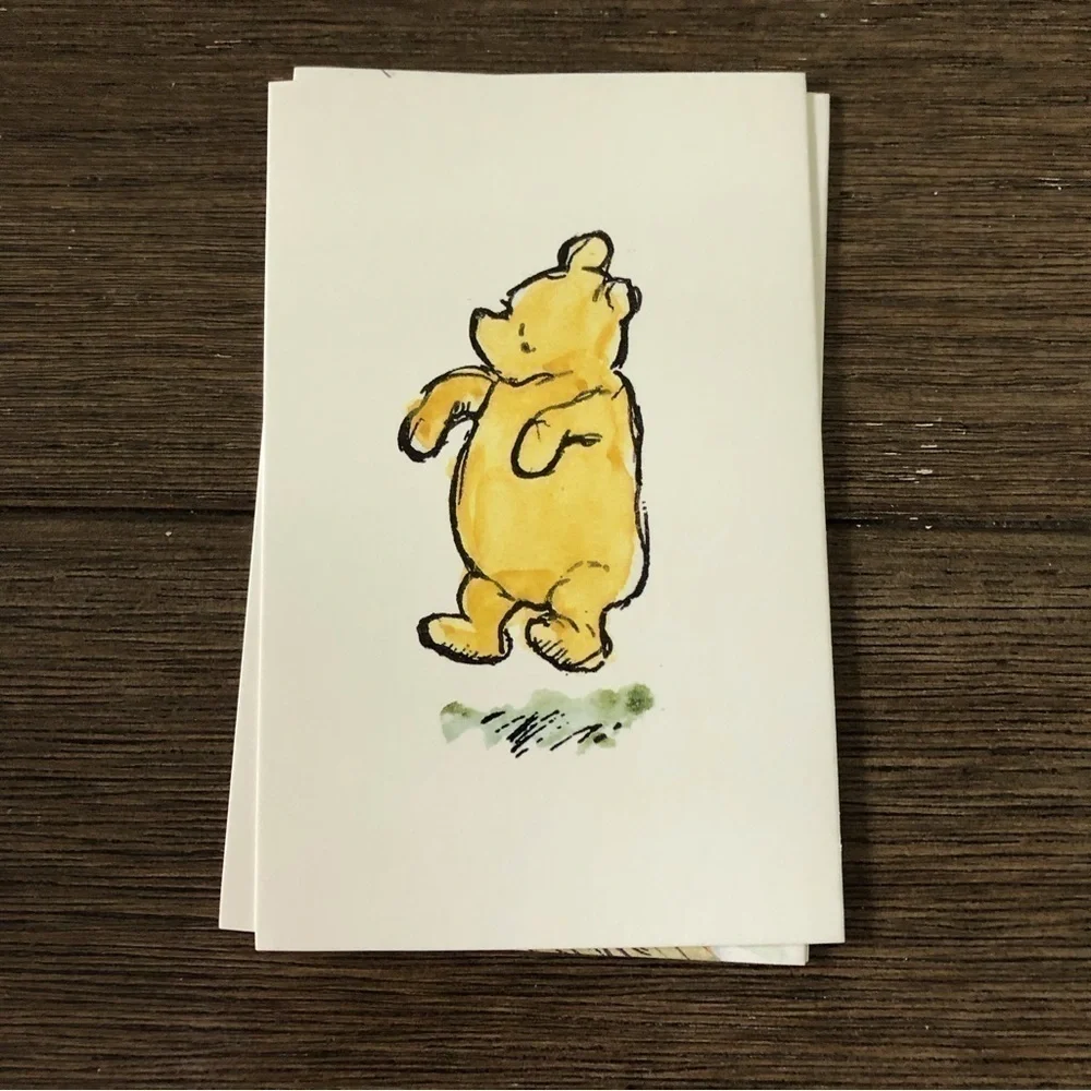 Disney's Winnie the Pooh Classic Illustration postcards: Pooh Bear 5ct